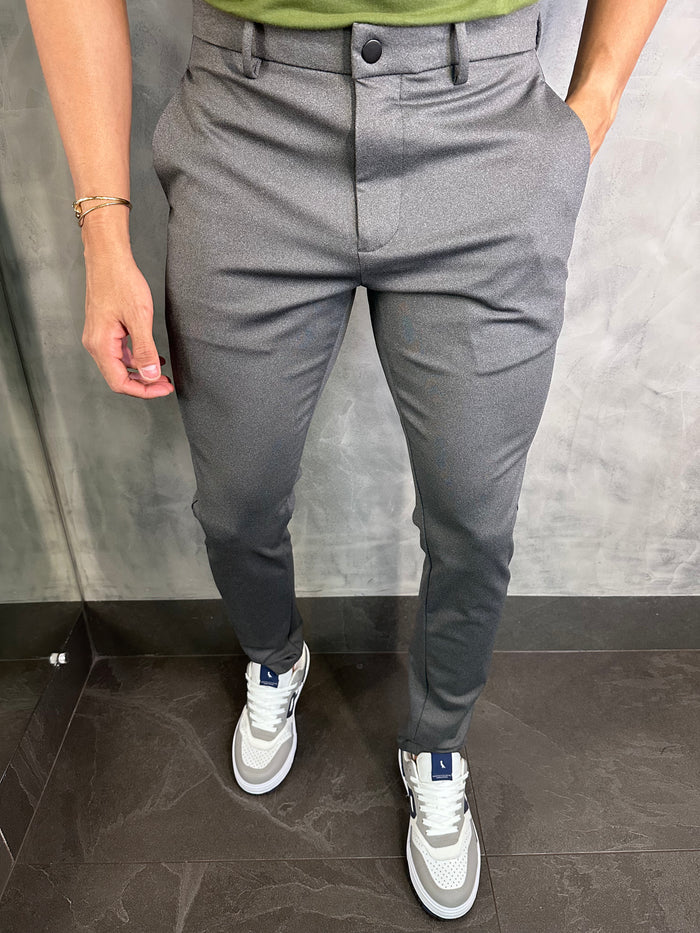 (Compre 1 Leve 3) A Calça Catraca Mônaco Que Seu Corpo Merece – Estilo, Conforto e Caimento Perfeito + BRINDE: Relógio de Luxo Poedegar