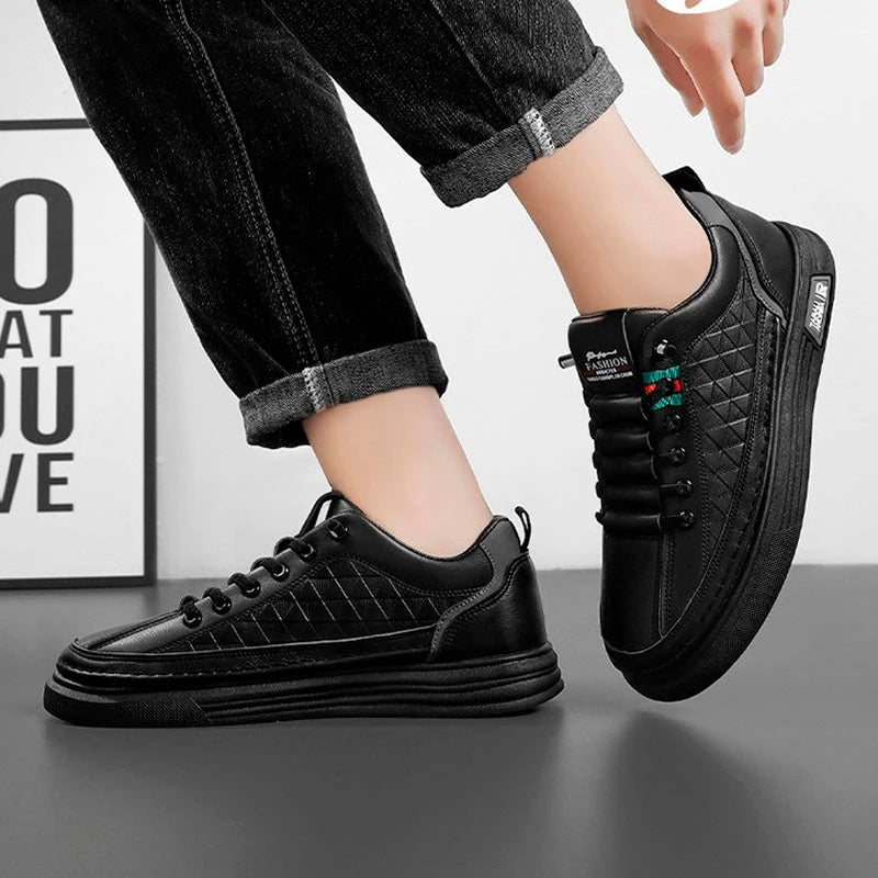 Tênis Casual Ortopédico Masculino Alvion em Couro e Sola Antiderrapante + BRINDES: Relógio, Cinto e Carteira